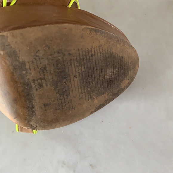 🌈 3/$20 Aldo neon and beige strappy platform heels - Picture 7 of 8